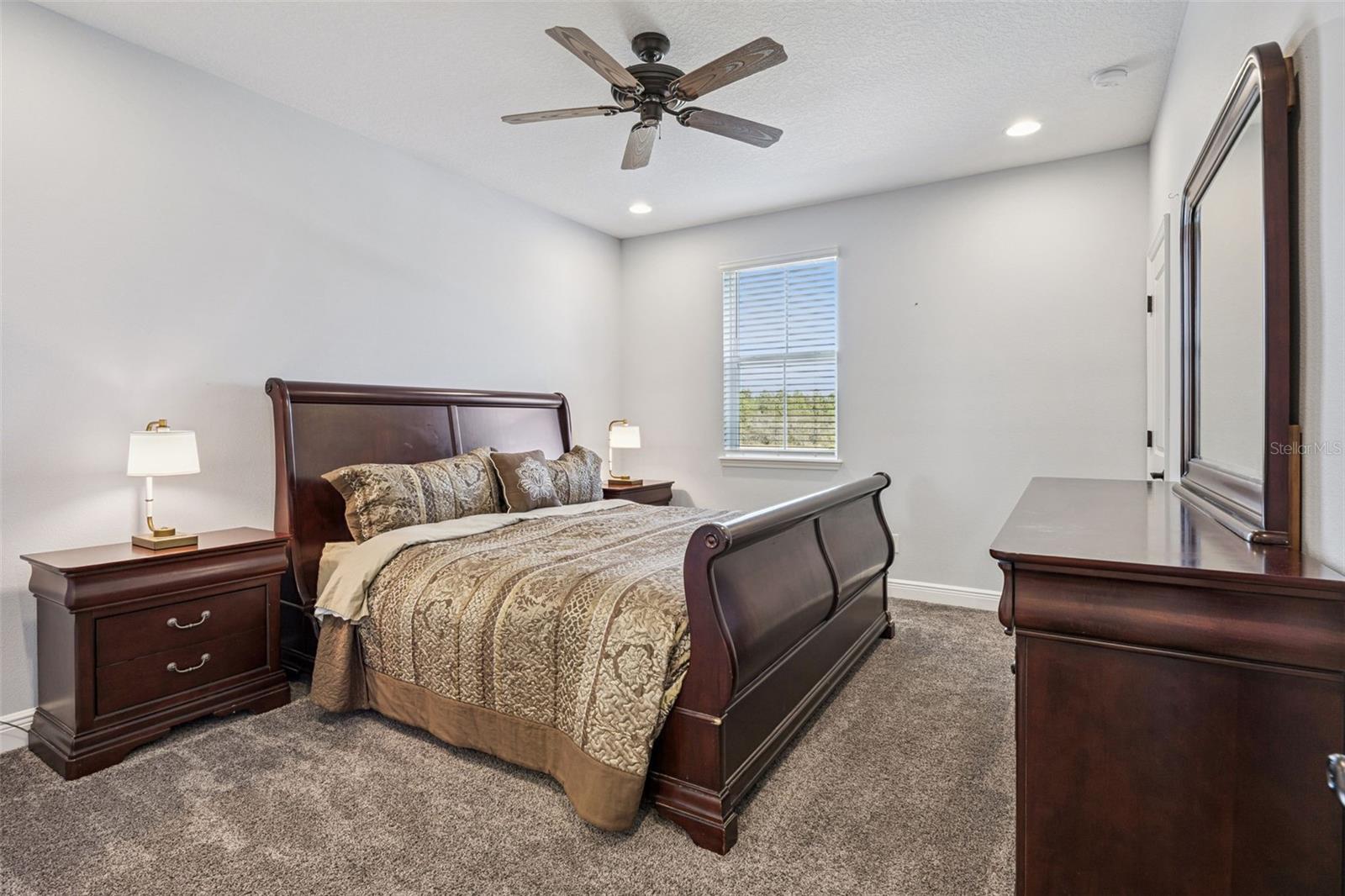 WINDING BAY PH 2 - Residential