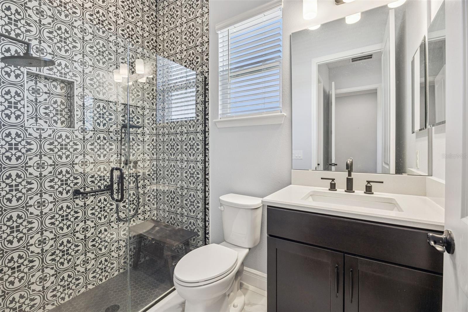 WINDING BAY PH 2 - Residential