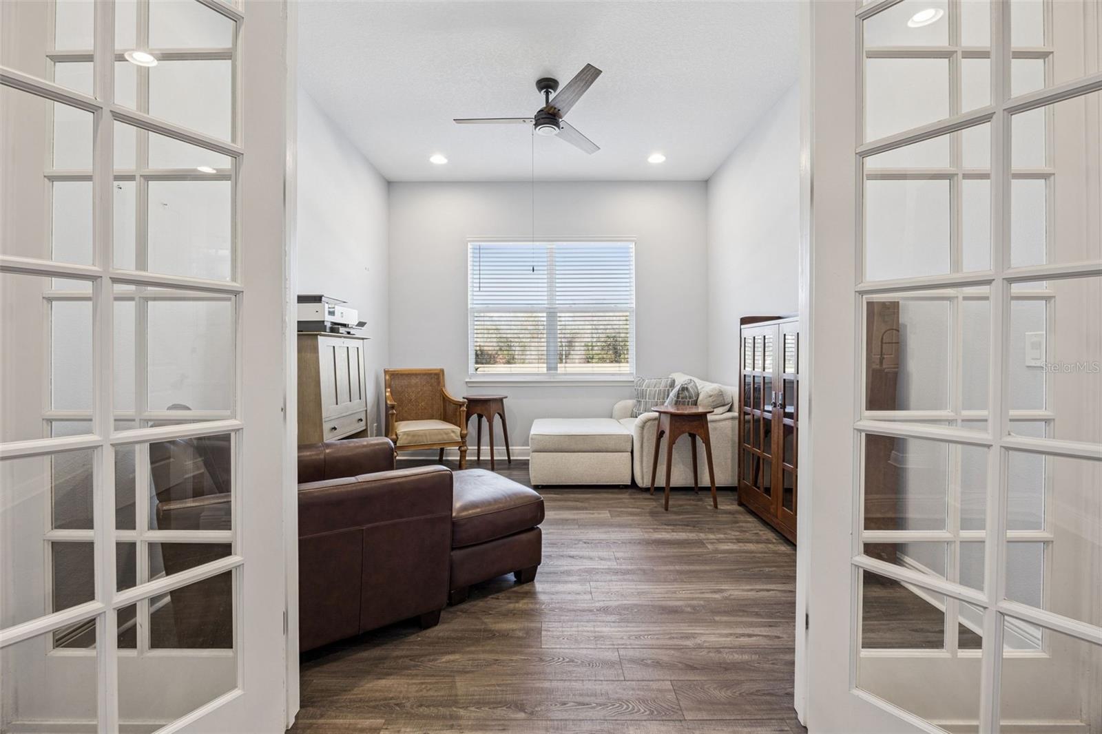 WINDING BAY PH 2 - Residential