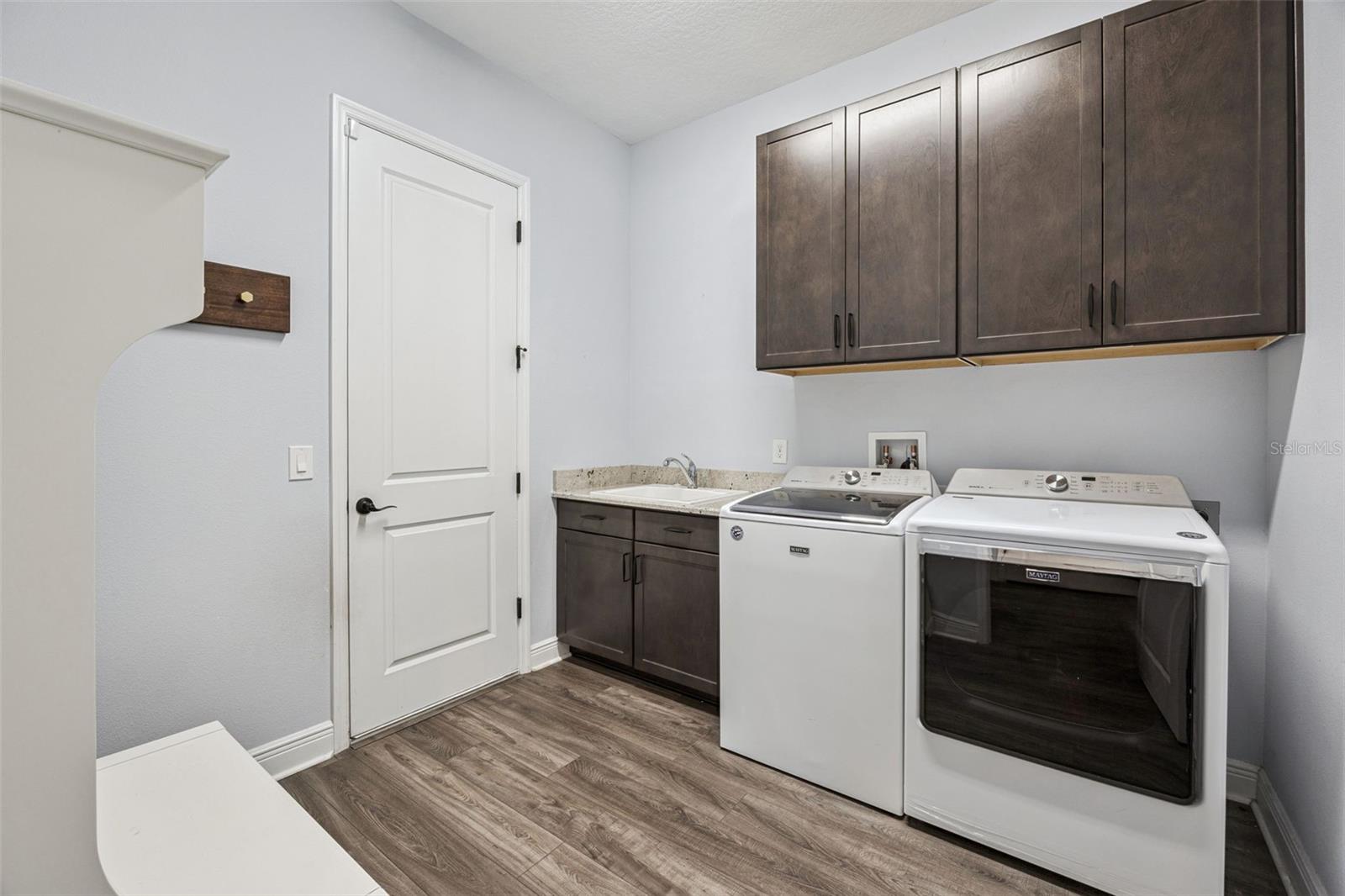 WINDING BAY PH 2 - Residential