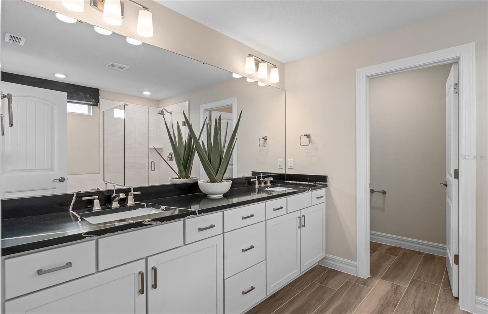 BRIDGEWALK - Residential