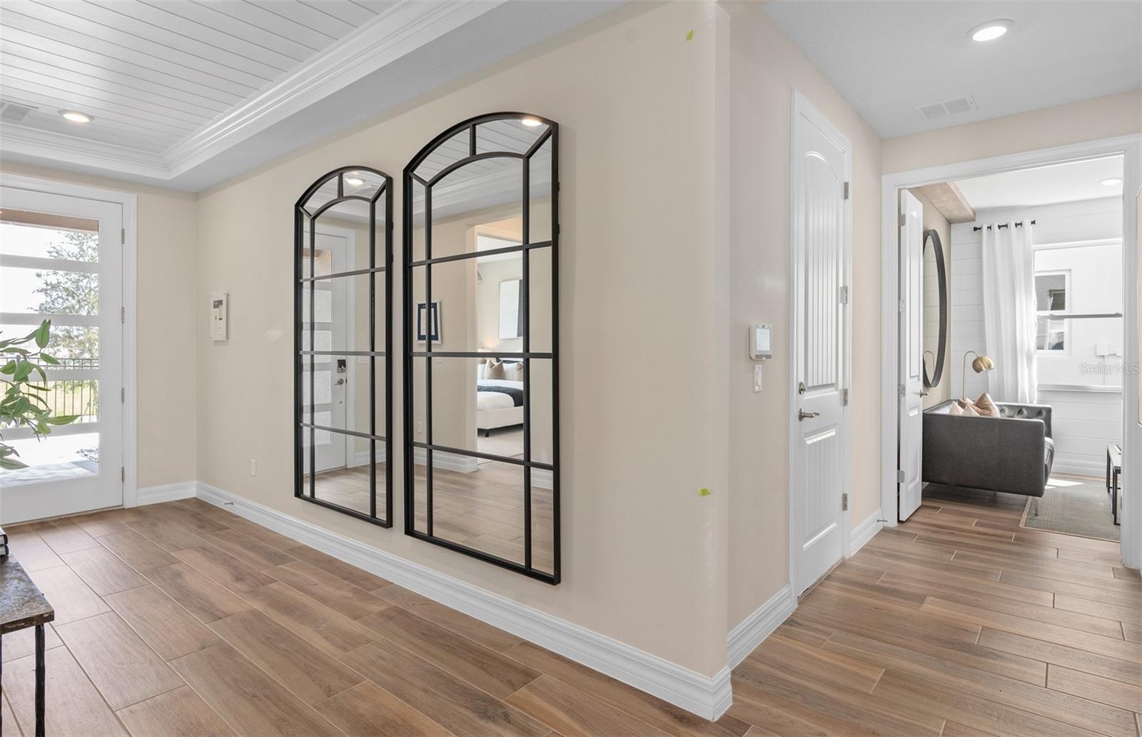 BRIDGEWALK - Residential