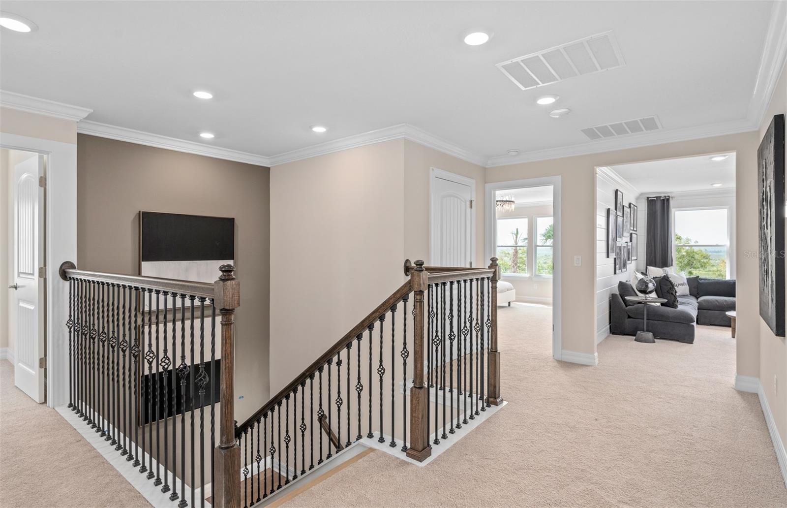 BRIDGEWALK - Residential