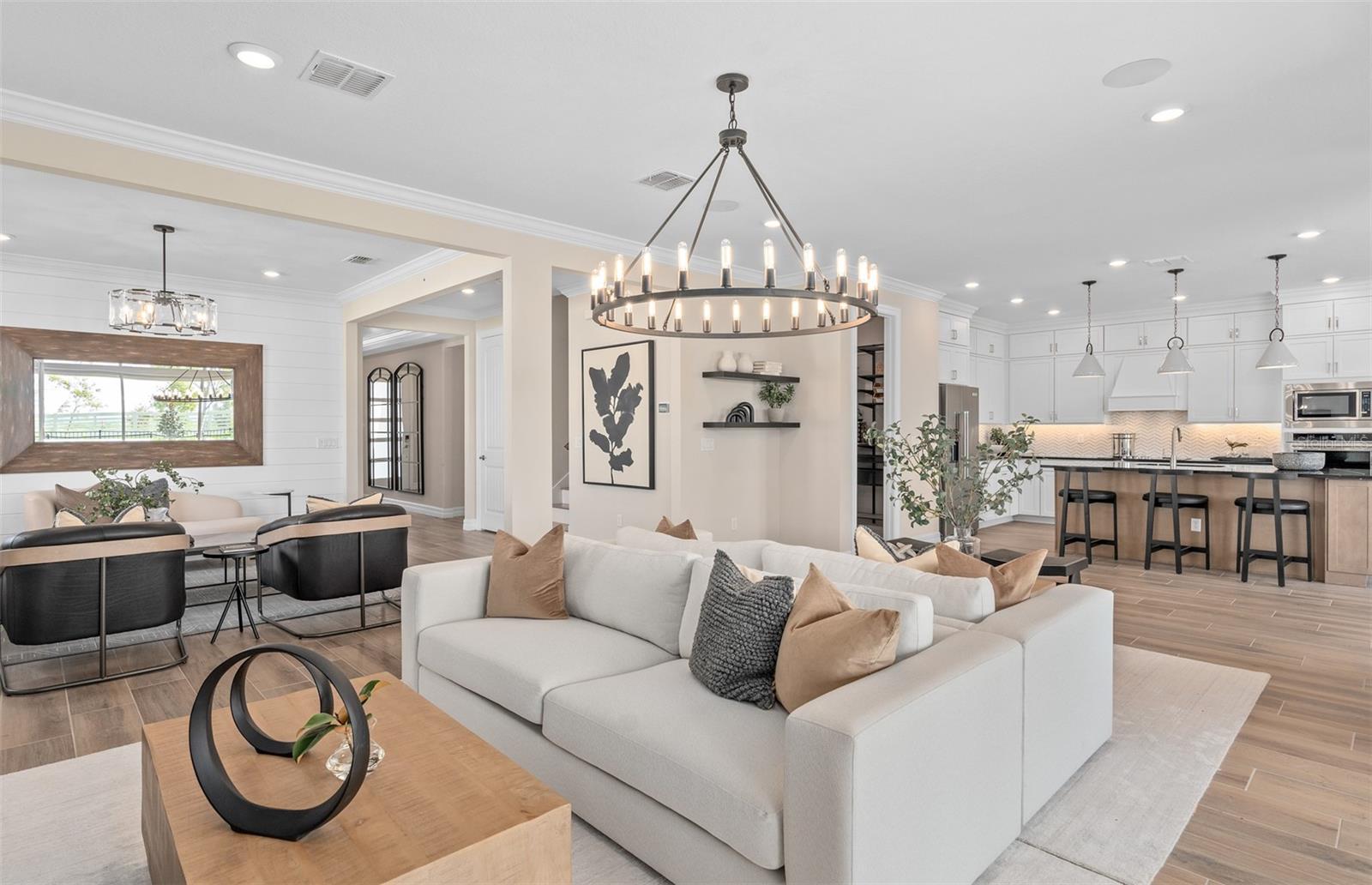 BRIDGEWALK - Residential