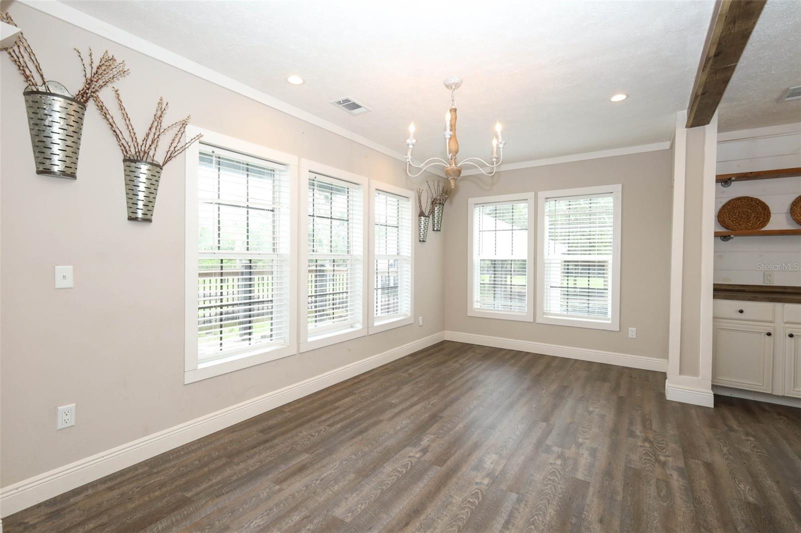 MULLET LAKE RETREAT 5 ACRE DEV - Residential