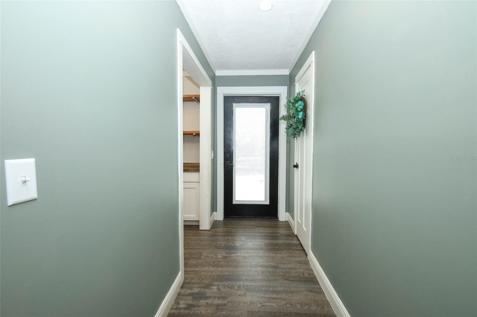 MULLET LAKE RETREAT 5 ACRE DEV - Residential