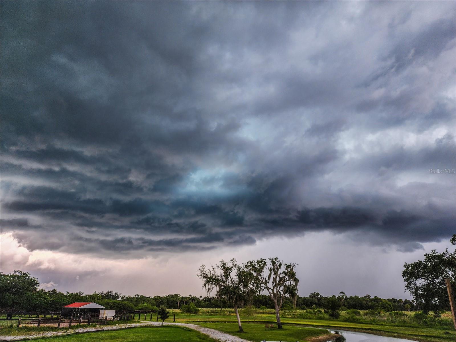 MULLET LAKE RETREAT 5 ACRE DEV - Residential