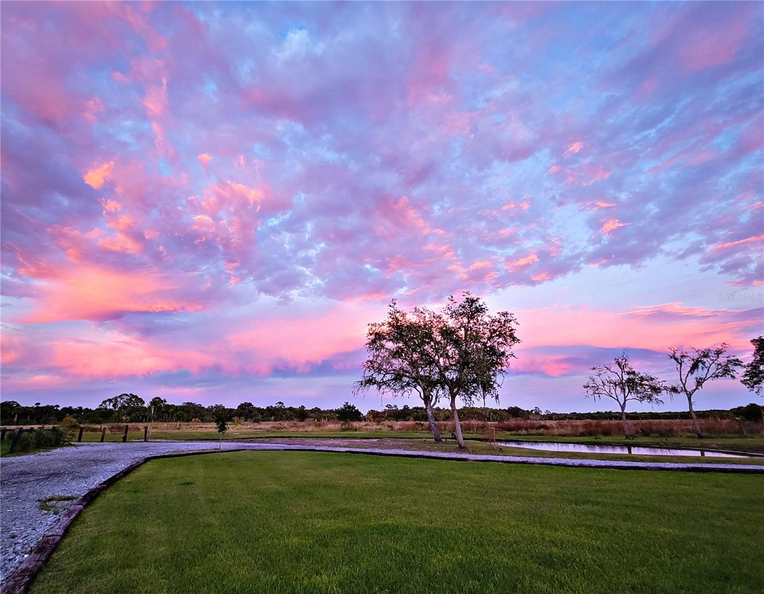 MULLET LAKE RETREAT 5 ACRE DEV - Residential