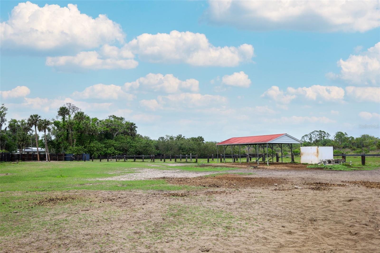 MULLET LAKE RETREAT 5 ACRE DEV - Residential