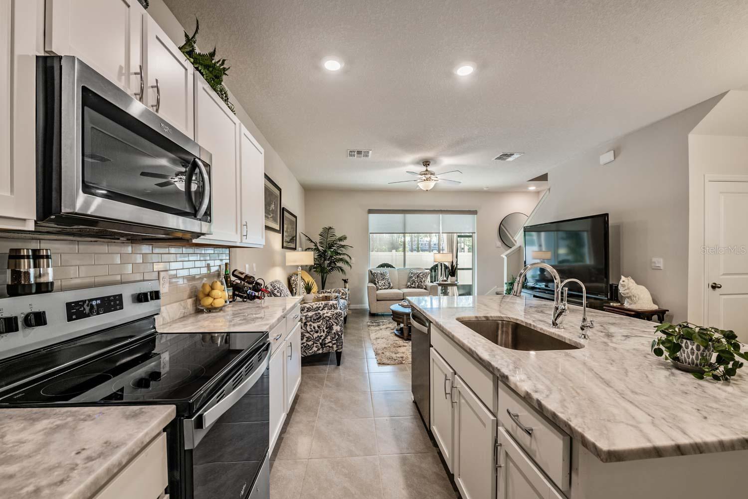 AZALEA SHORES - Residential