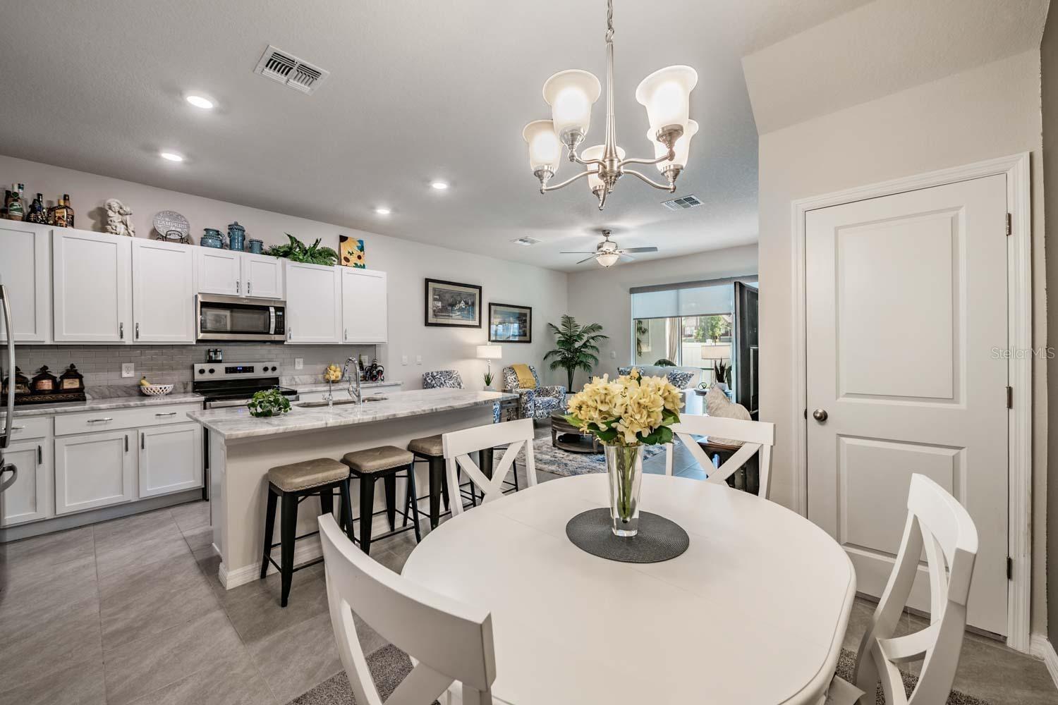 AZALEA SHORES - Residential