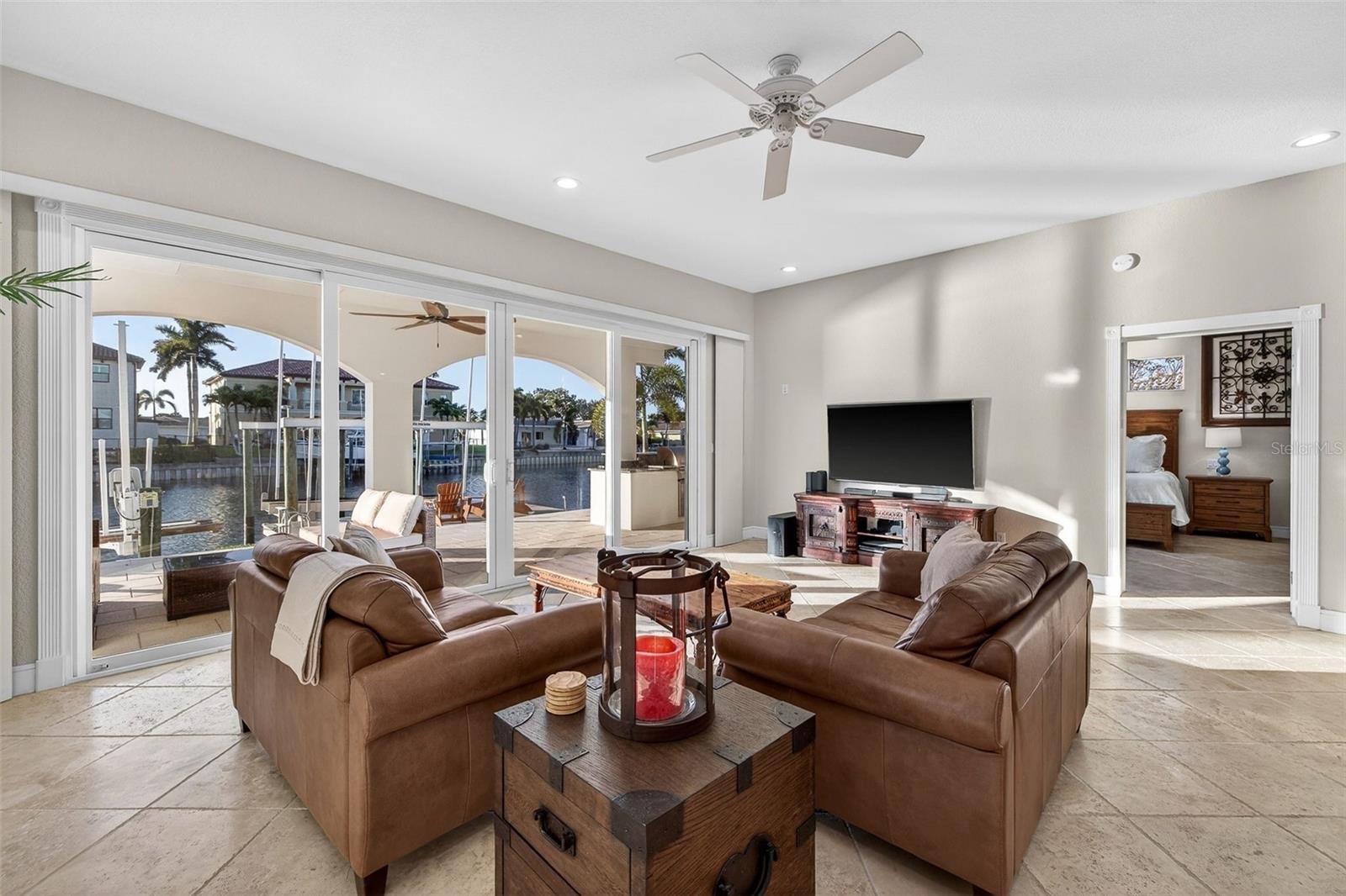 VENETIAN ISLES - Residential