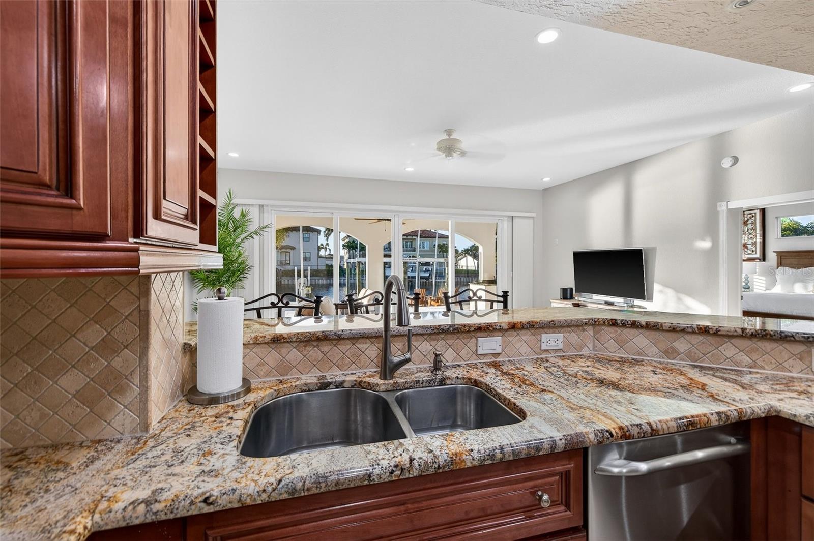 VENETIAN ISLES - Residential