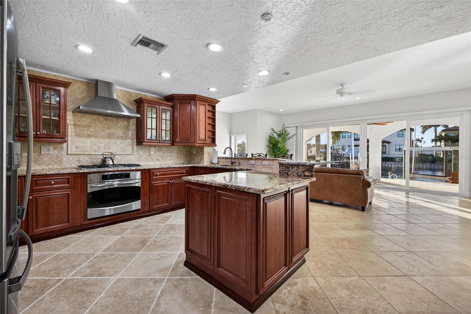 VENETIAN ISLES - Residential