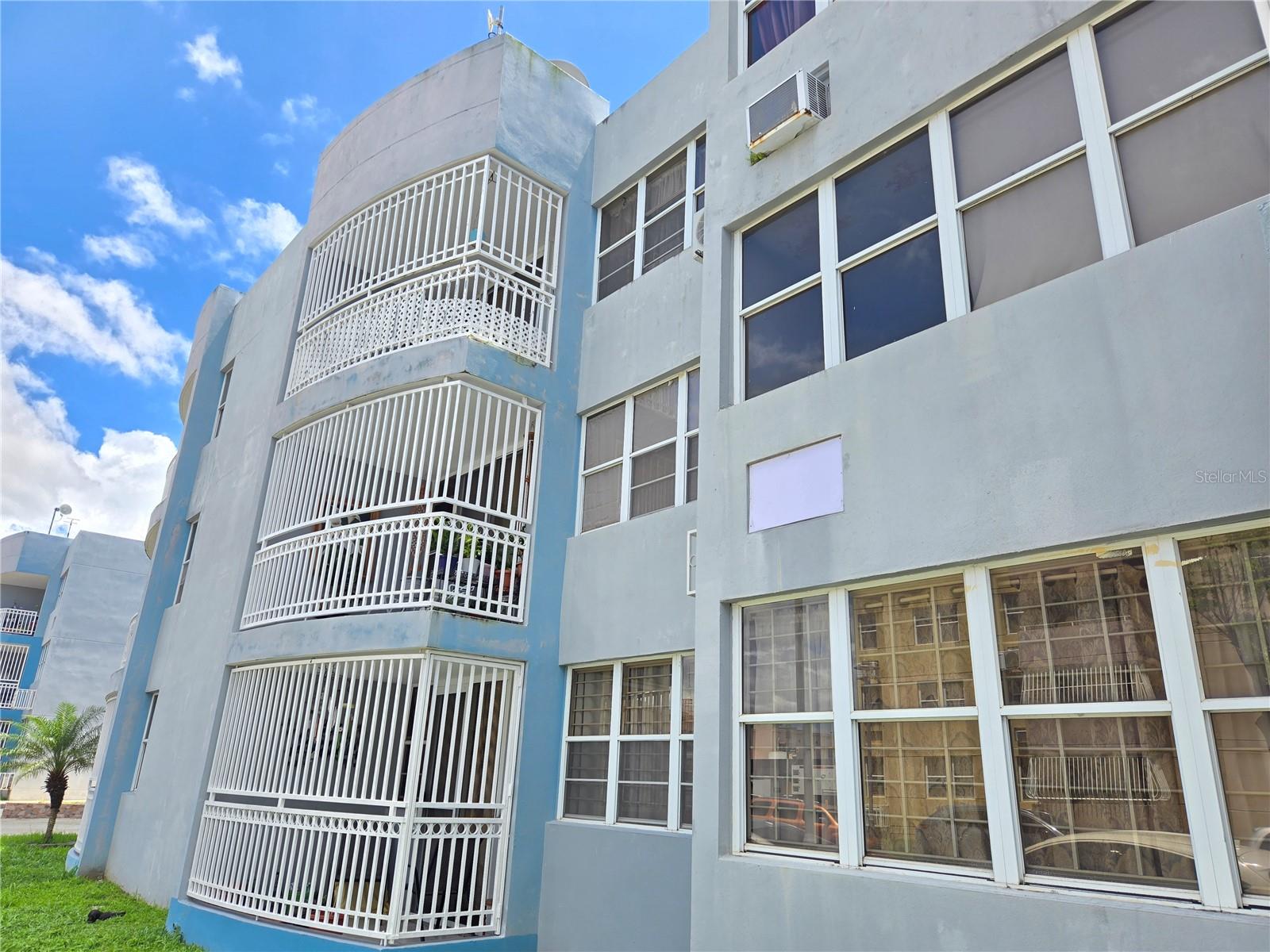 SAN CIPRIAN II 402 C/ REV. HAYDEE CASTRO APT 307 - Residential