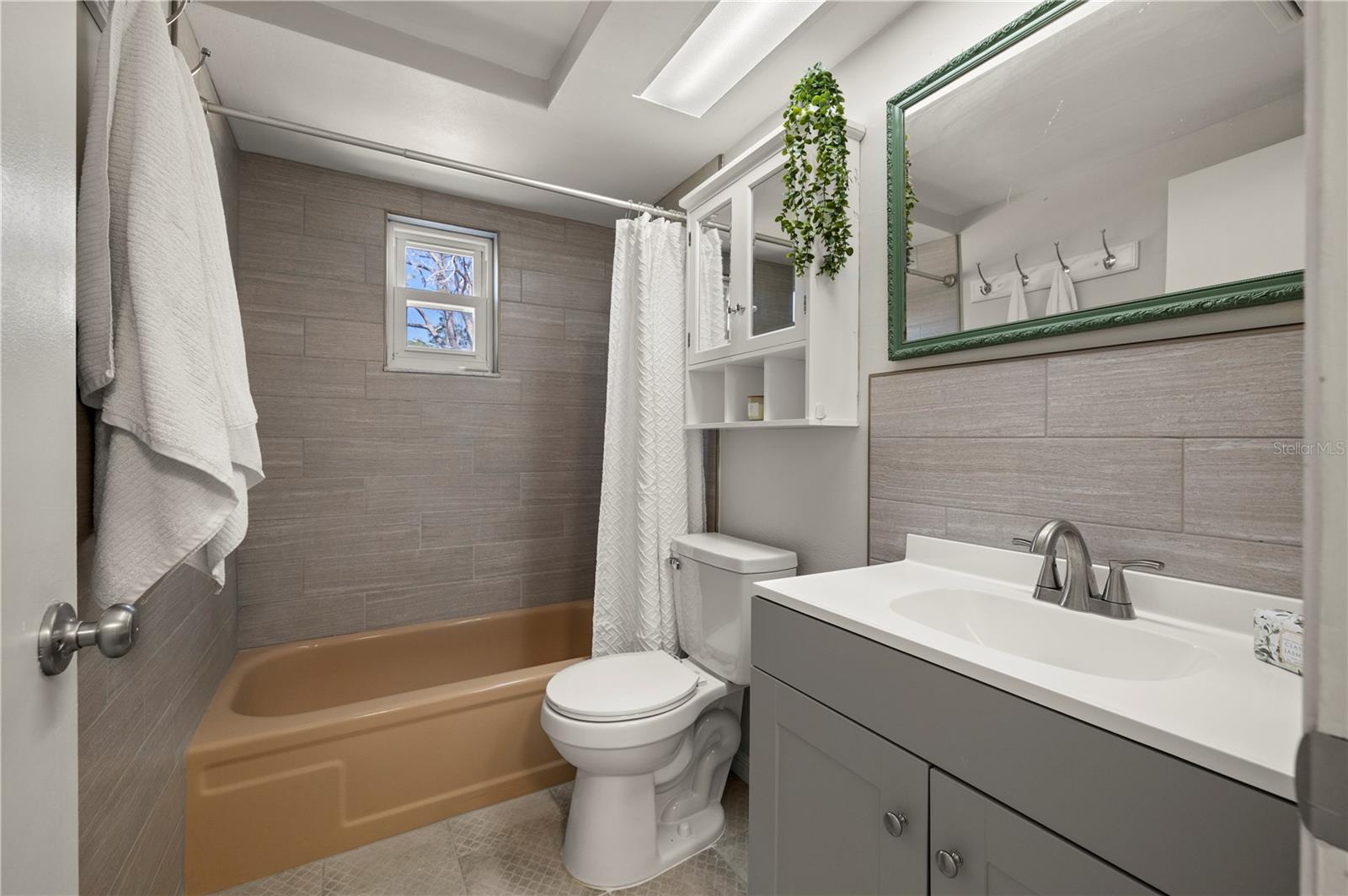 MARTHAS VINEYARD - Residential