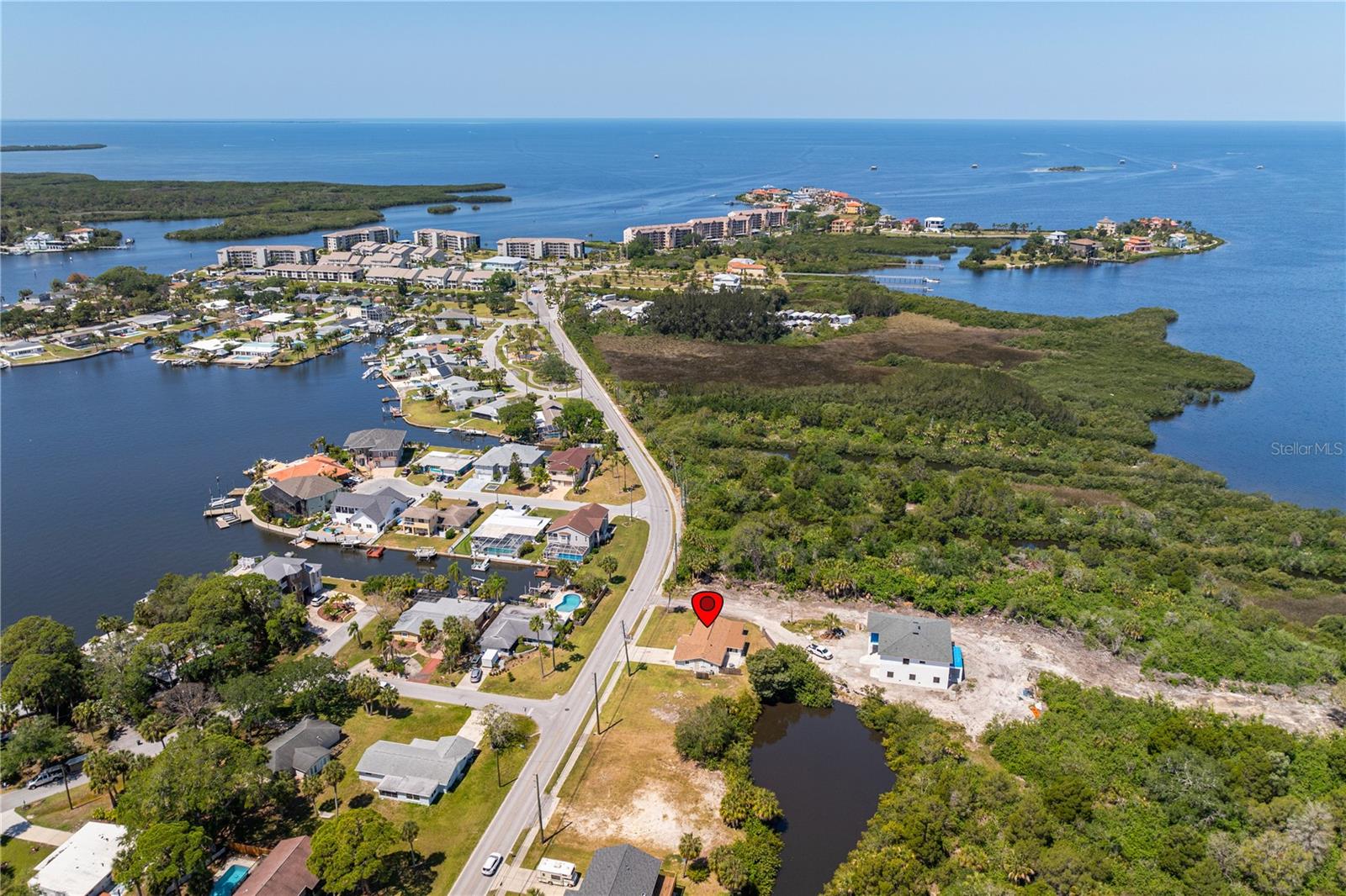MARTHAS VINEYARD - Residential