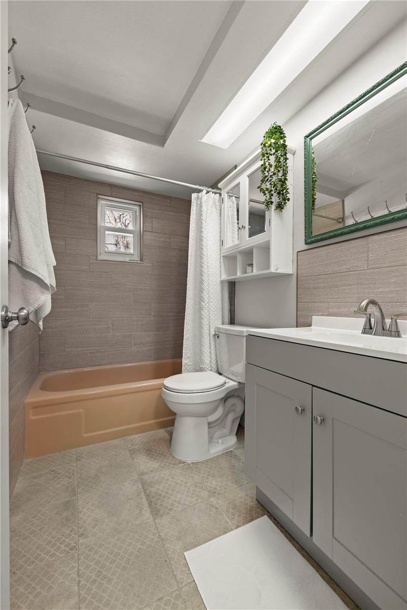 MARTHAS VINEYARD - Residential