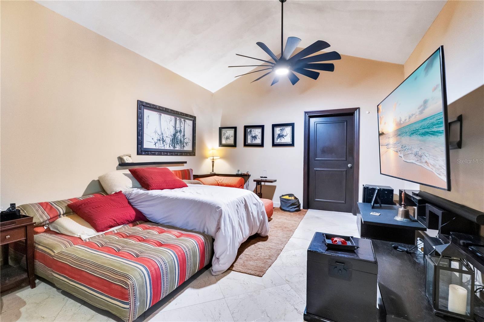 DORADO BEACH EAST - Residential