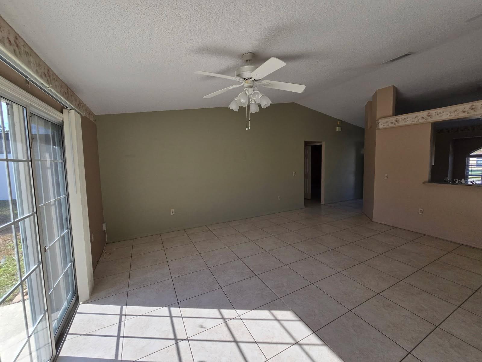 DELTONA LAKES UNIT 38 - Residential Lease