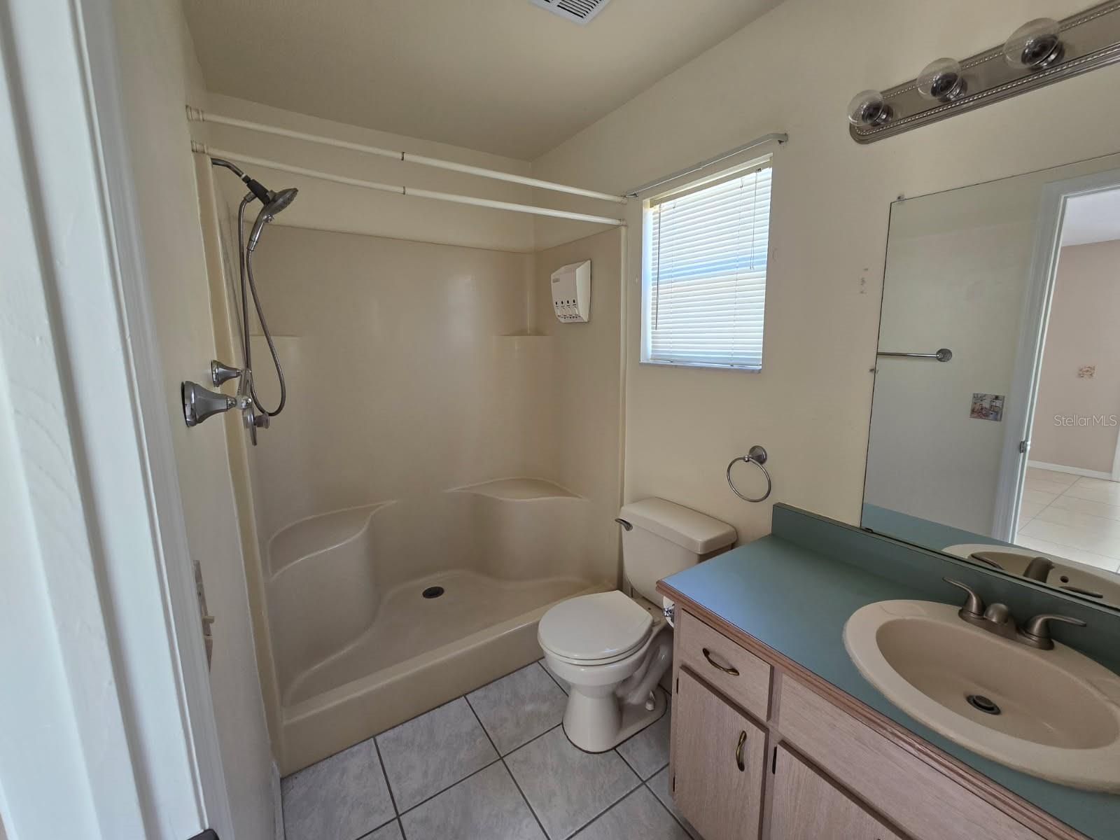 DELTONA LAKES UNIT 38 - Residential Lease