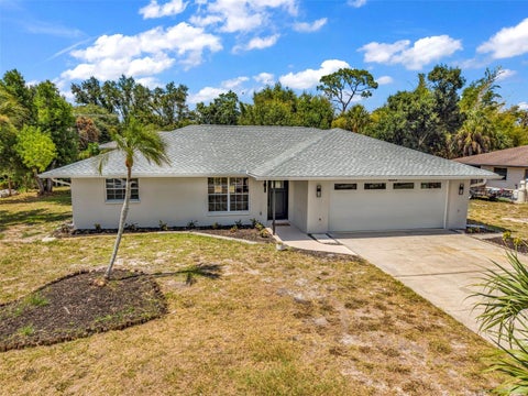 Photo of 855 Morningside Road, Venice, FL 34293 (MLS # C7527583)