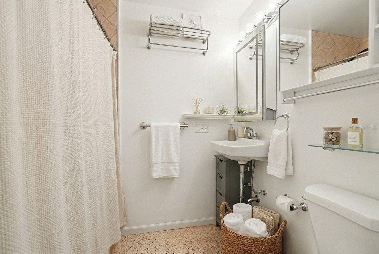 BAY RIDGE ESTATES 1ST ADD - Residential