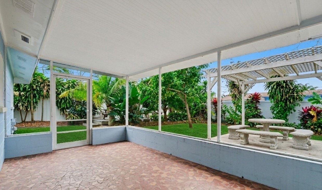 BAY RIDGE ESTATES 1ST ADD - Residential