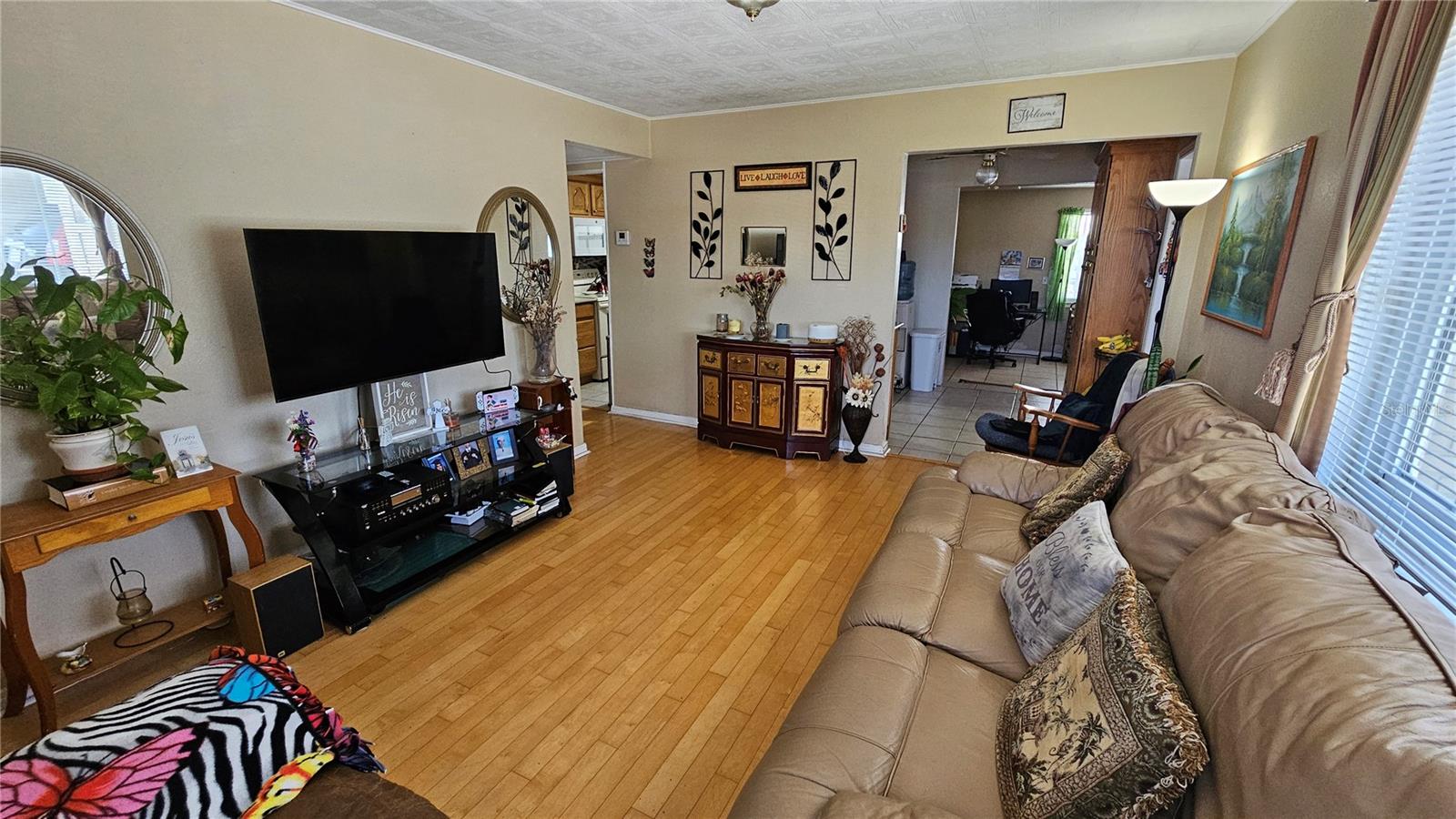 2505 MINNEHAHA