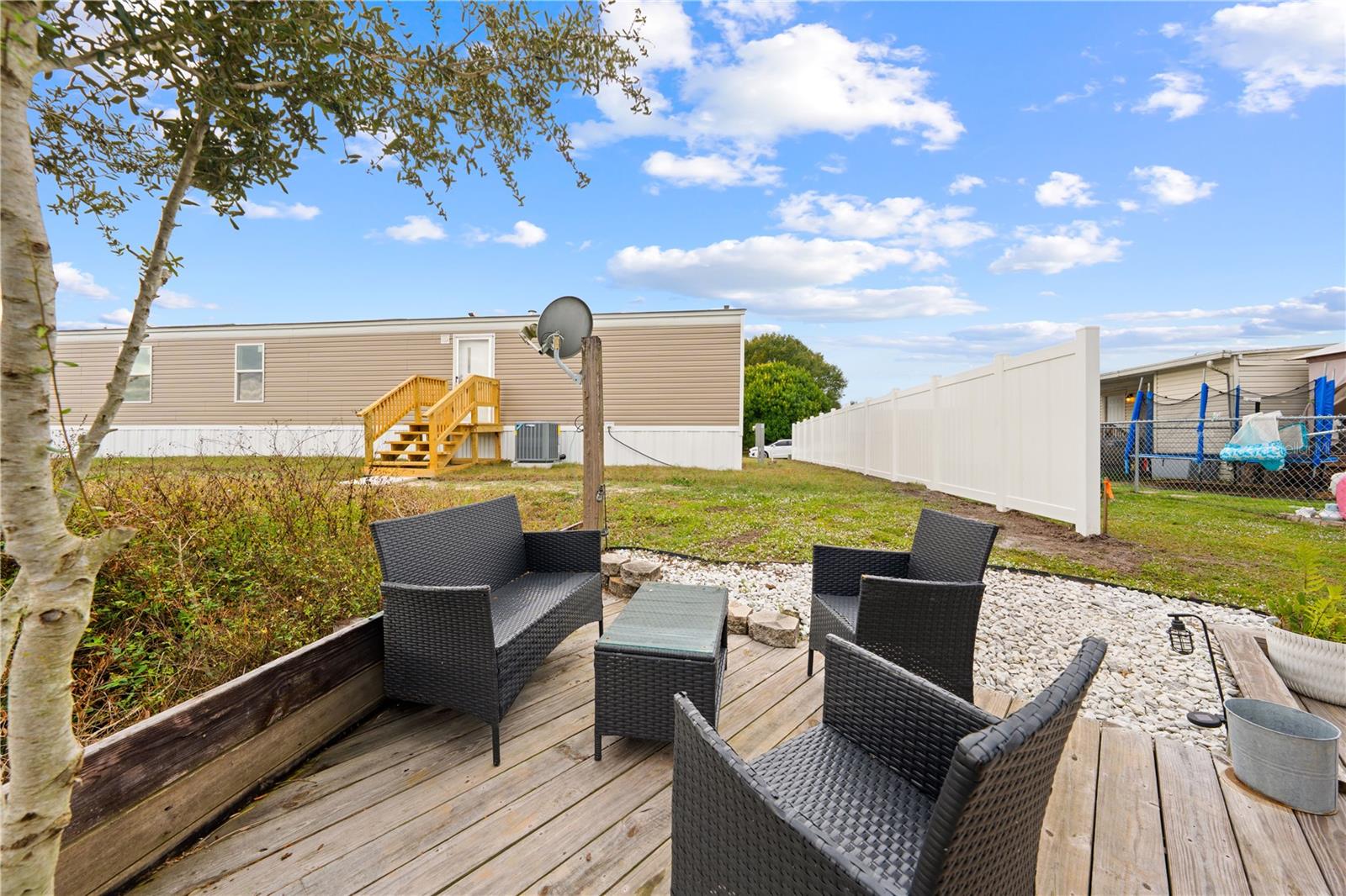 LAKE MARIAN SHORES - Residential