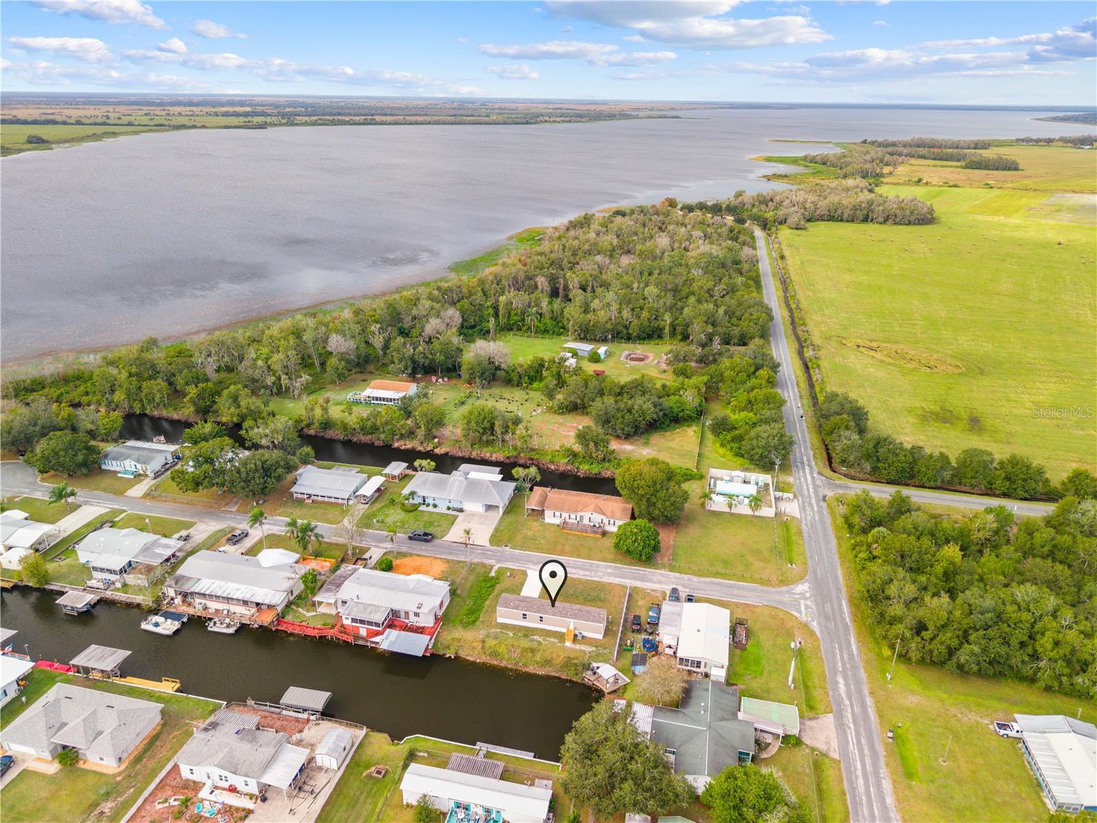 LAKE MARIAN SHORES - Residential