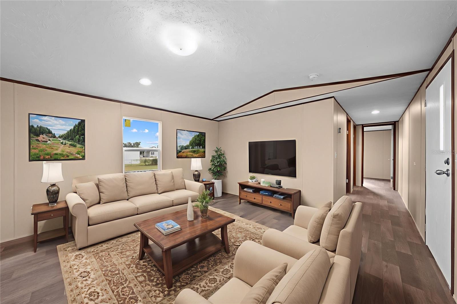 LAKE MARIAN SHORES - Residential