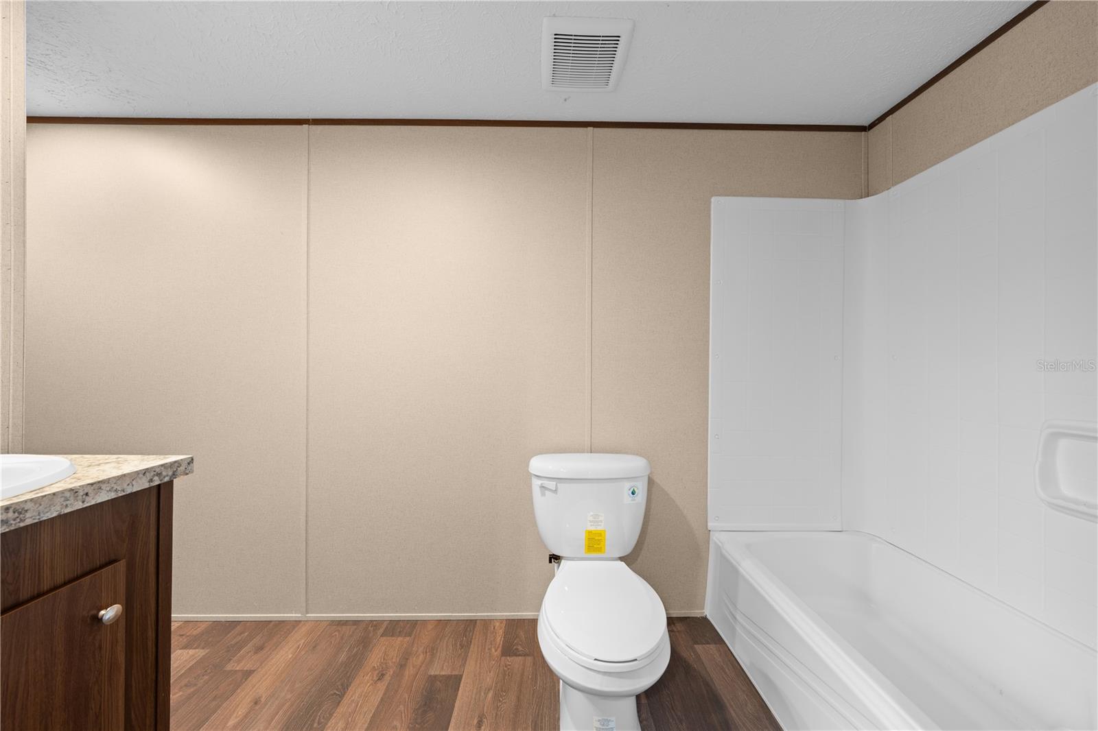 LAKE MARIAN SHORES - Residential