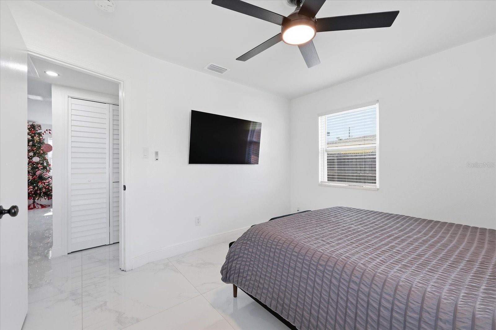 OAK GROVE SUB UNIT 1 - Residential Lease