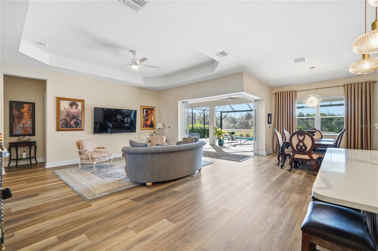 14319 SKIPPING STONE LOOP