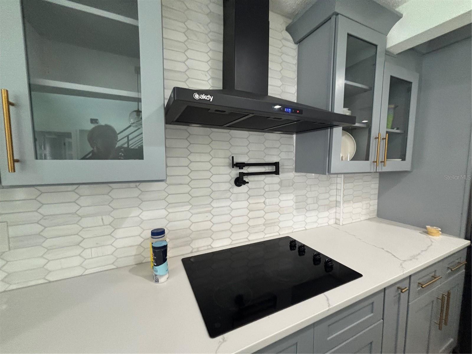 CORNER LAKES - Residential