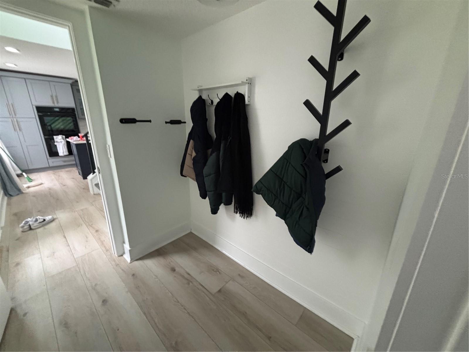 CORNER LAKES - Residential