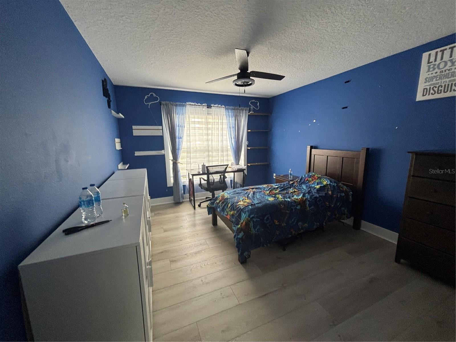 CORNER LAKES - Residential