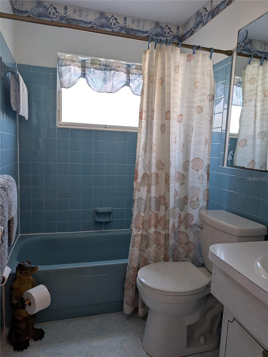 MAINLANDS OF TAMARAC BY THE GULF UNIT 1-C CONDO - Residential Lease