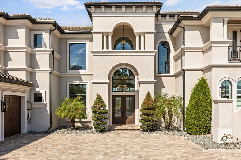 Photo of 4029 Isabella Circle, Windermere, FL 34786 (MLS # O6400064)