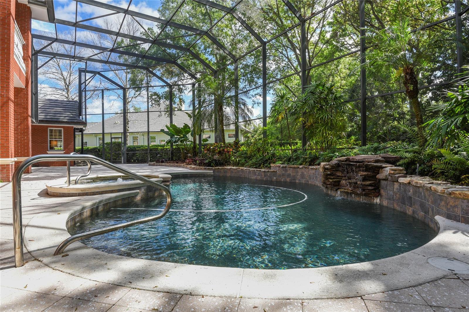 SUNSET BAY - Residential