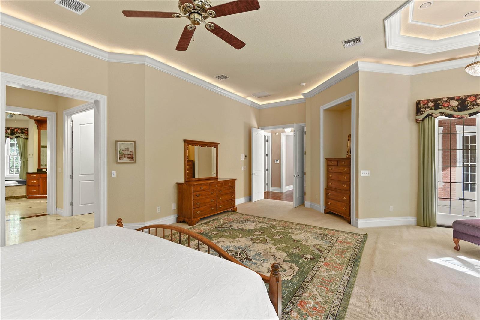 SUNSET BAY - Residential