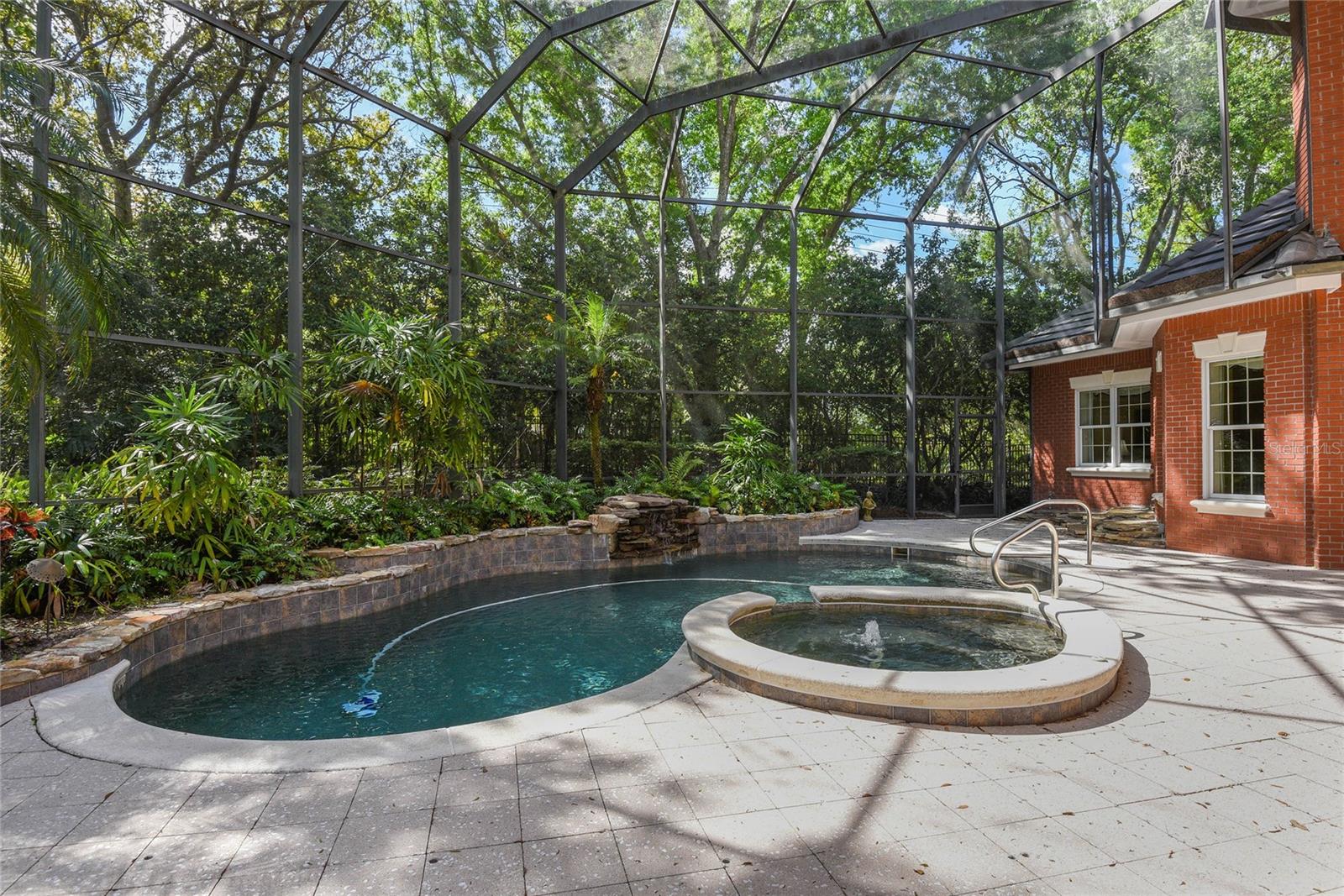 SUNSET BAY - Residential