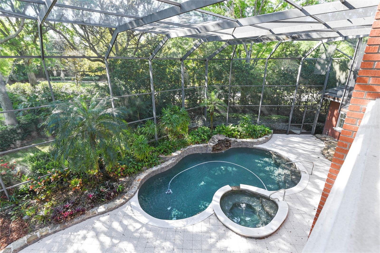 SUNSET BAY - Residential