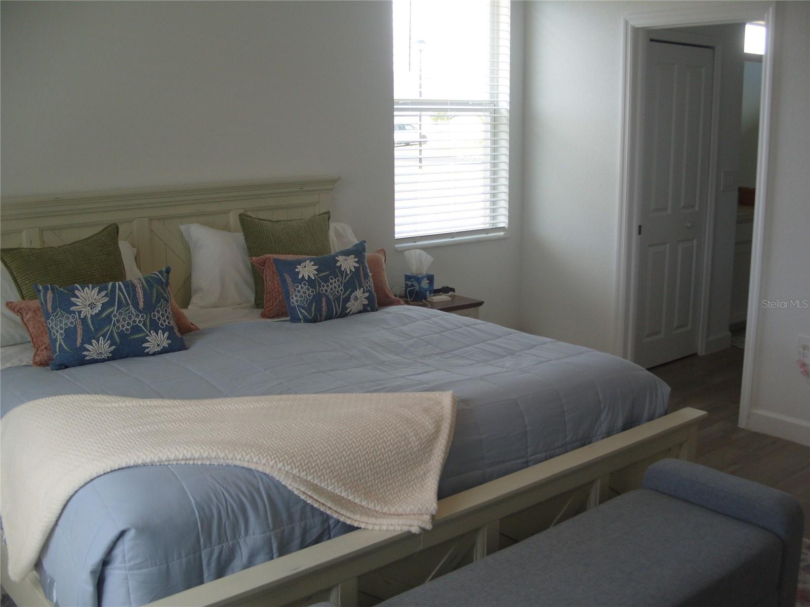 HARBOR EAST - Residential