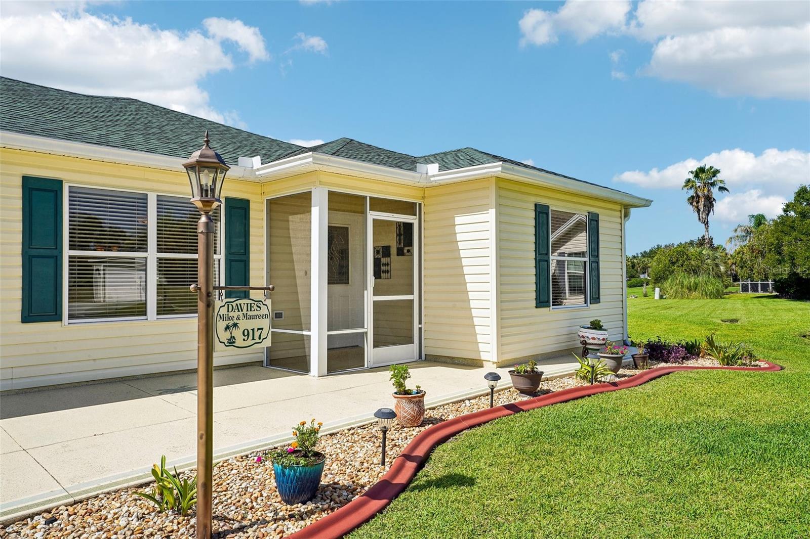 917 EASTMONT COURT