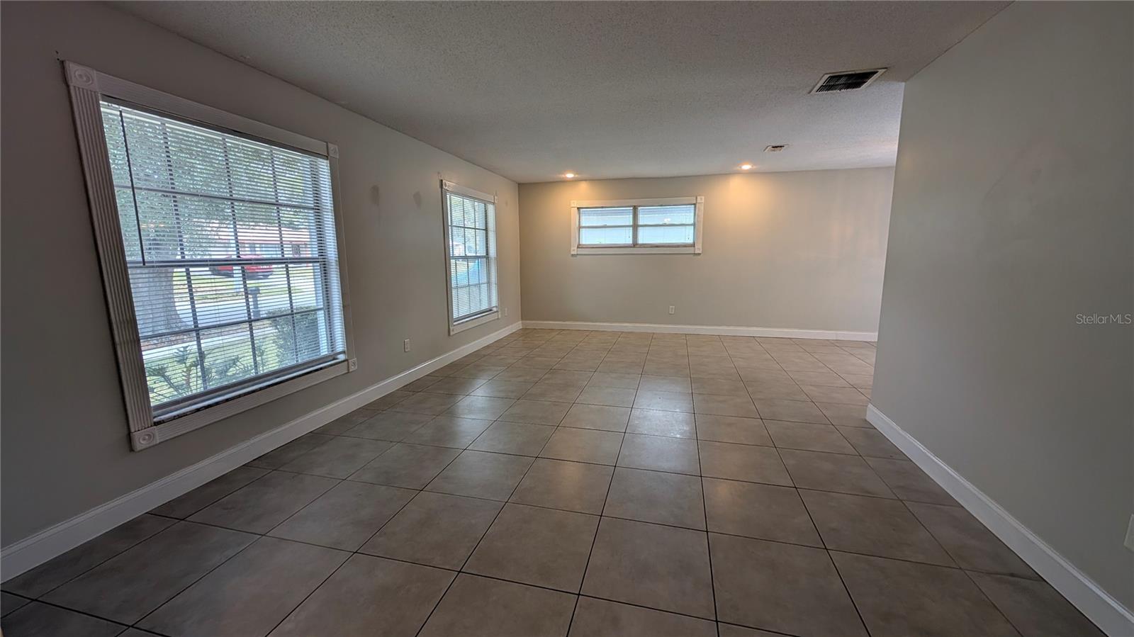 SPRING OAKS UNIT 2 - Residential Lease