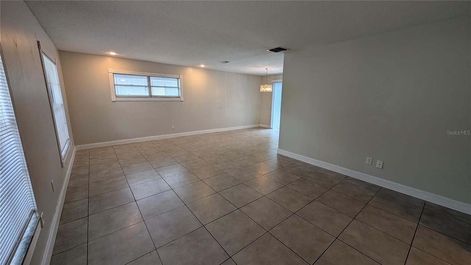 SPRING OAKS UNIT 2 - Residential Lease