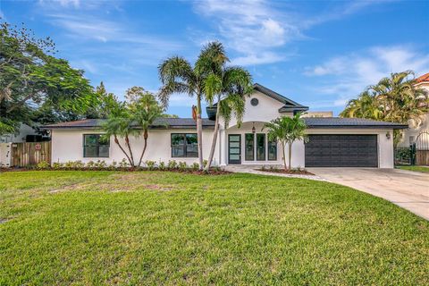 Photo of 4803 W Longfellow Avenue, Tampa, FL 33629 (MLS # TB8424391)