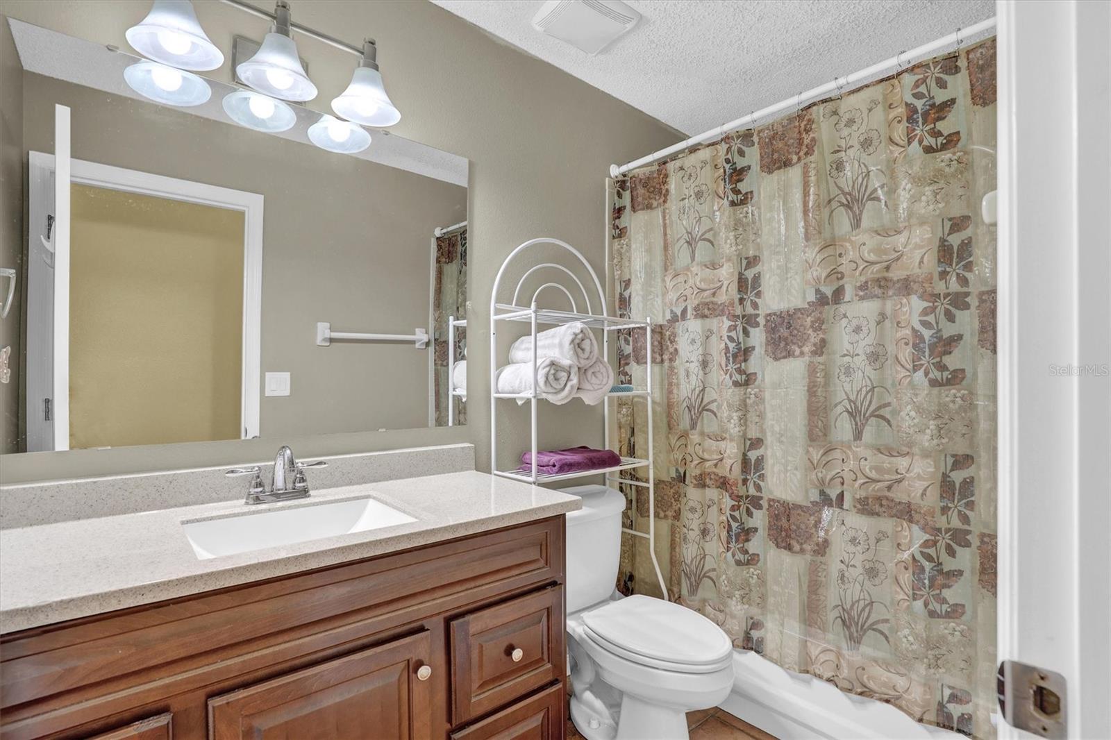 LAKE SARASOTA - Residential